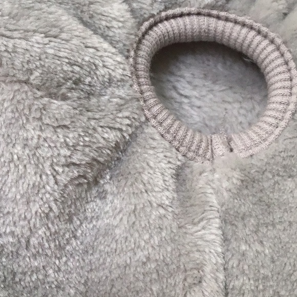 Blue & Gray/ Grey Soft Plush Sweatshirt Hoodie Medium NWT - Picture 4 of 7